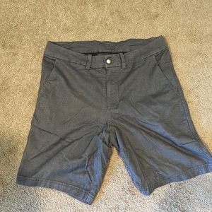 Grey lululemon shorts Sz 32